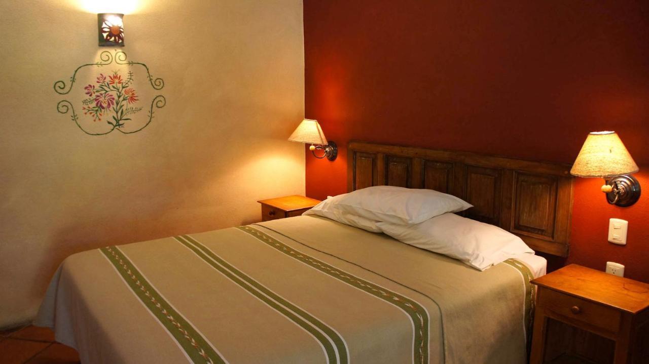 Villa Patzcuaro Garden Hotel מראה חיצוני תמונה