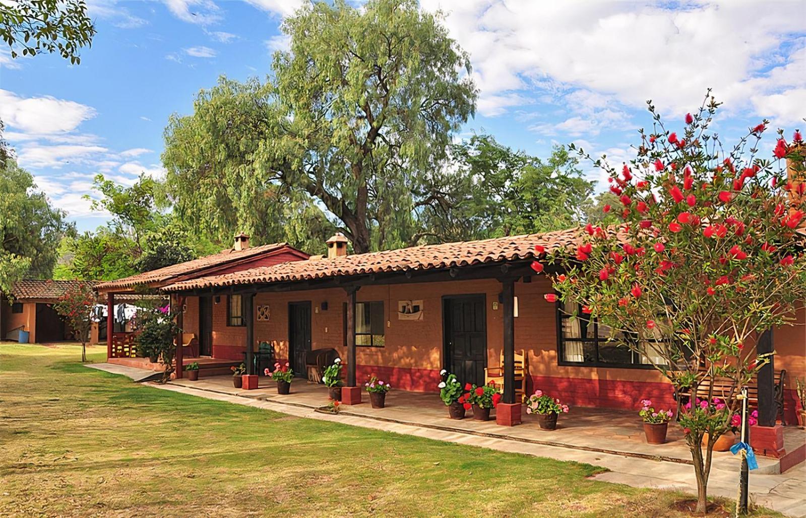 Villa Patzcuaro Garden Hotel מראה חיצוני תמונה