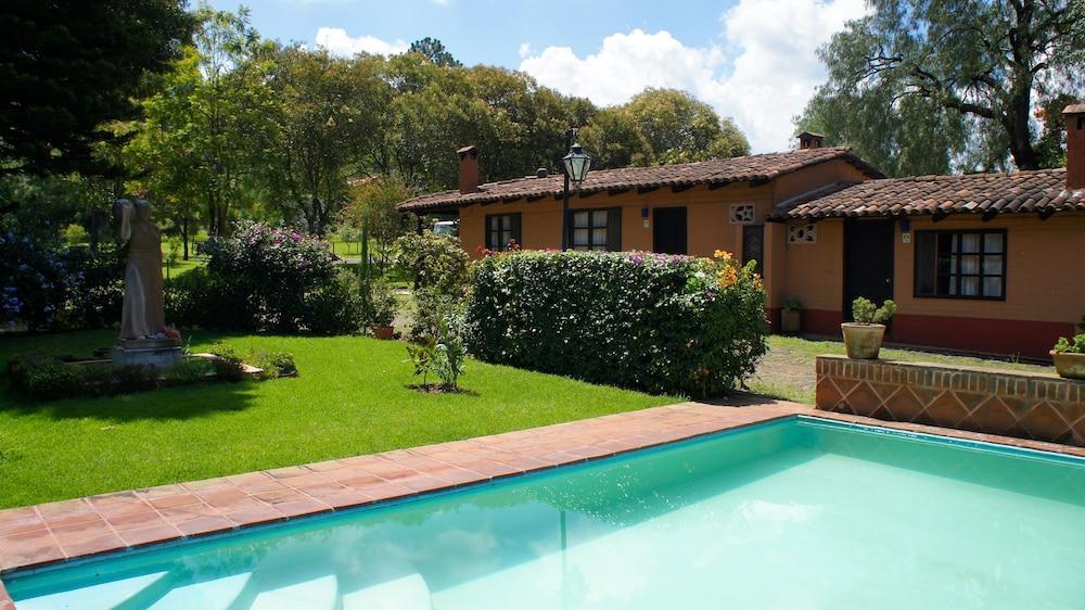 Villa Patzcuaro Garden Hotel מראה חיצוני תמונה